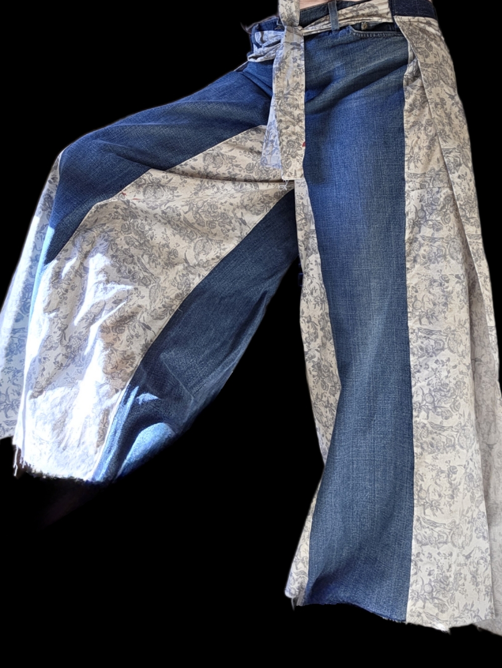 HAND CRAFTED Wrap Jeans UPCYCLED Blue Denim Tie Front Floral Flowers Size XL - Picture 16 of 16